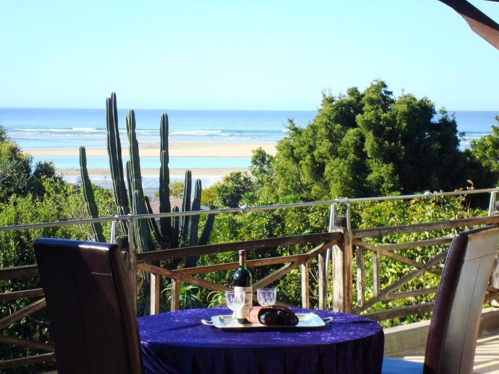A Whale Of A View Bed & Breakfast Plettenberg Bay Exterior photo