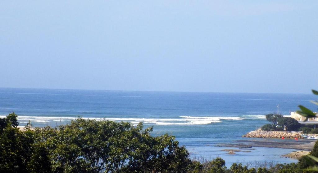 A Whale Of A View Bed & Breakfast Plettenberg Bay Exterior photo
